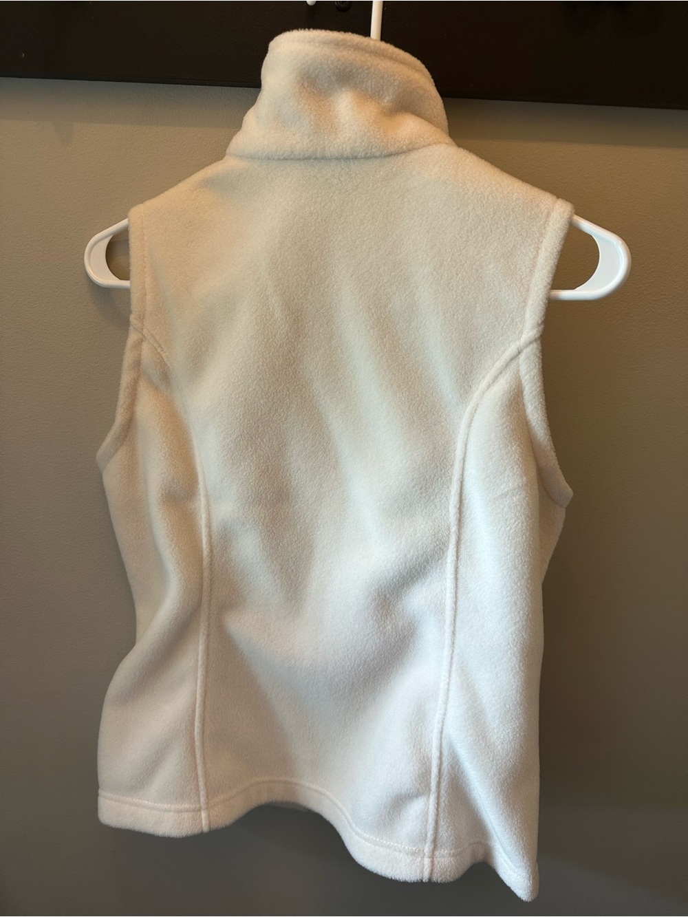 Columbia Cream Fleece Vest - Picture 2 of 2